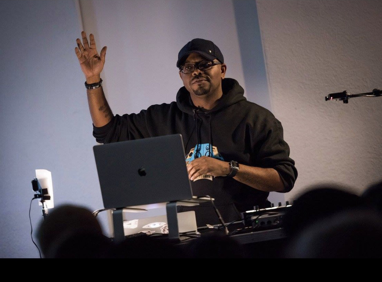 Shareef Islam leading hands-on music production education